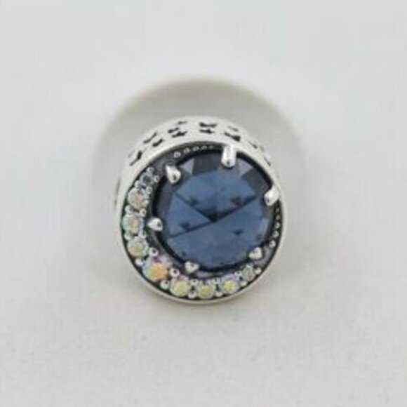 Pandora sparkling dark blue charm - Picture 4 of 4